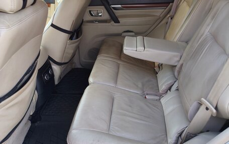 Mitsubishi Pajero IV, 2007 год, 1 499 000 рублей, 27 фотография