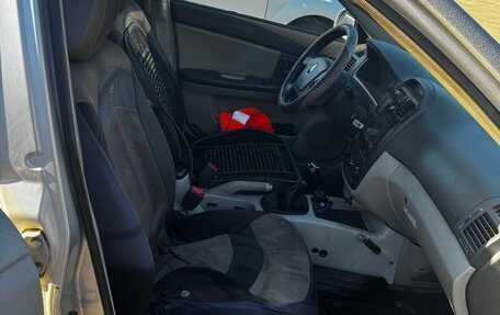 KIA Cerato I, 2004 год, 350 000 рублей, 7 фотография