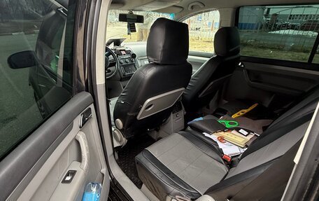 Volkswagen Touran III, 2005 год, 350 000 рублей, 8 фотография