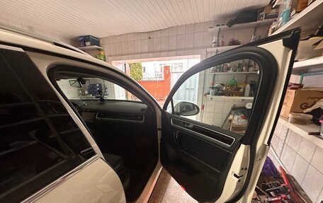 Volkswagen Touareg III, 2011 год, 2 500 000 рублей, 9 фотография