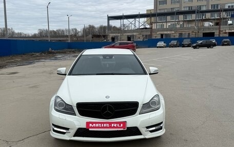Mercedes-Benz C-Класс, 2012 год, 1 090 000 рублей, 4 фотография