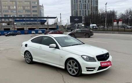 Mercedes-Benz C-Класс, 2012 год, 1 090 000 рублей, 5 фотография