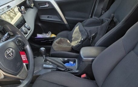 Toyota RAV4, 2015 год, 1 860 000 рублей, 5 фотография