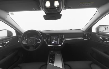 Volvo V60 II, 2023 год, 5 300 000 рублей, 5 фотография