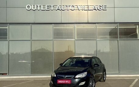 Opel Astra J, 2011 год, 599 000 рублей, 1 фотография