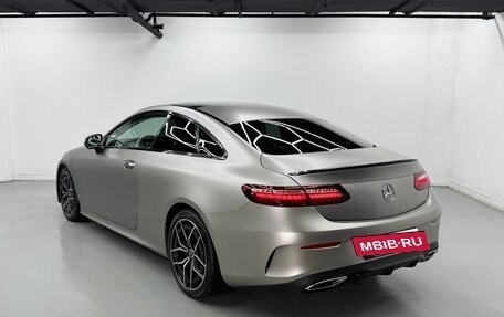 Mercedes-Benz E-Класс, 2021 год, 6 750 000 рублей, 4 фотография