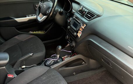 KIA Rio III рестайлинг, 2013 год, 1 330 000 рублей, 5 фотография