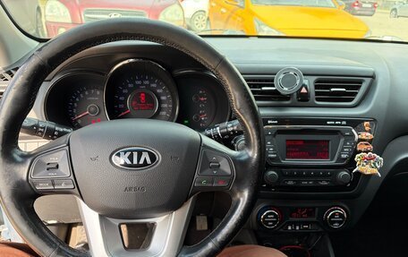 KIA Rio III рестайлинг, 2013 год, 1 330 000 рублей, 10 фотография