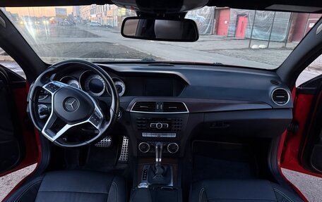 Mercedes-Benz C-Класс, 2011 год, 1 300 000 рублей, 9 фотография