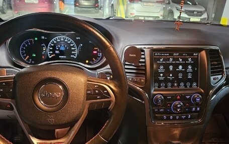 Jeep Grand Cherokee, 2017 год, 3 500 000 рублей, 8 фотография