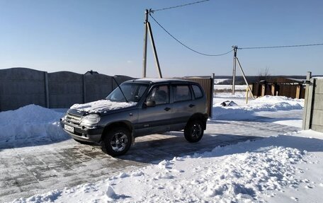 Chevrolet Niva I рестайлинг, 2004 год, 357 500 рублей, 4 фотография