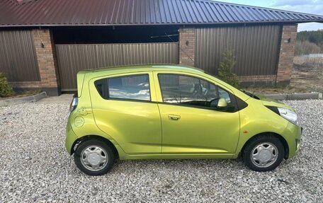 Chevrolet Spark III, 2012 год, 580 000 рублей, 2 фотография