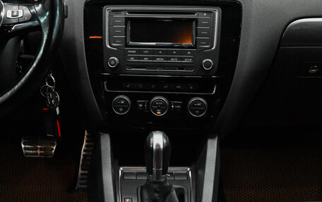 Volkswagen Jetta VI, 2016 год, 1 210 000 рублей, 13 фотография