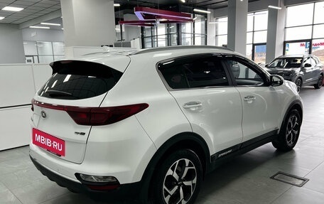 KIA Sportage IV рестайлинг, 2019 год, 2 590 000 рублей, 3 фотография