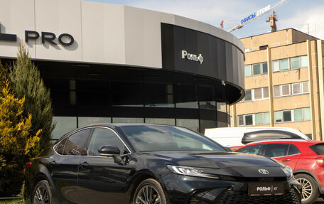 Toyota Camry, 2025 год, 3 788 000 рублей, 2 фотография