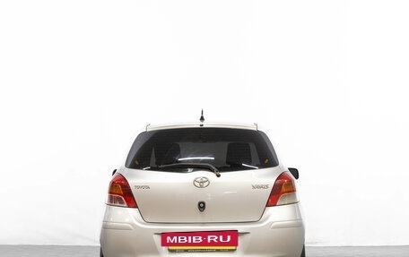 Toyota Yaris III рестайлинг, 2009 год, 549 000 рублей, 6 фотография