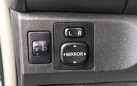 Toyota Yaris III рестайлинг, 2009 год, 549 000 рублей, 13 фотография