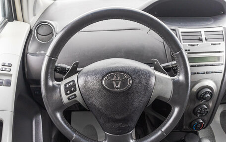 Toyota Yaris III рестайлинг, 2009 год, 549 000 рублей, 14 фотография