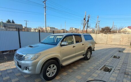 Toyota Hilux VII, 2014 год, 2 000 000 рублей, 10 фотография