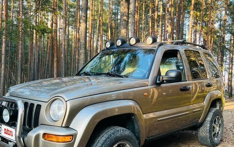 Jeep Cherokee, 2004 год, 1 050 000 рублей, 3 фотография