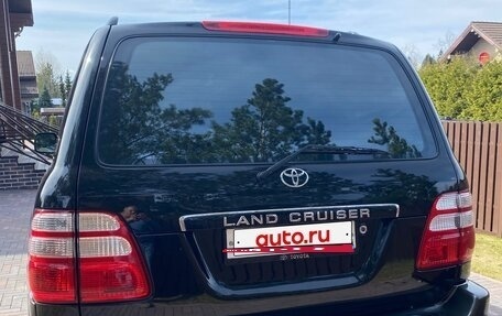 Toyota Land Cruiser 100 рестайлинг 2, 2003 год, 2 500 000 рублей, 2 фотография