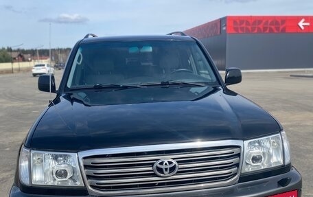 Toyota Land Cruiser 100 рестайлинг 2, 2003 год, 2 500 000 рублей, 8 фотография