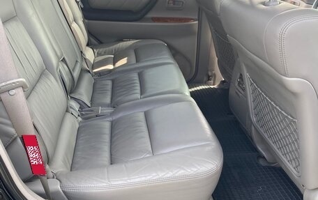 Toyota Land Cruiser 100 рестайлинг 2, 2003 год, 2 500 000 рублей, 18 фотография