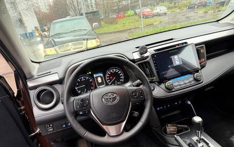 Toyota RAV4, 2017 год, 2 550 000 рублей, 5 фотография