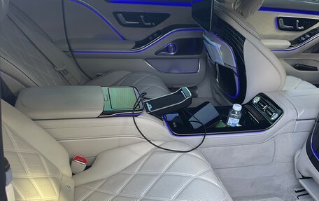 Mercedes-Benz Maybach S-Класс, 2022 год, 20 000 000 рублей, 3 фотография