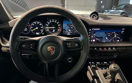 Porsche 911 GT3, 2022 год, 22 375 000 рублей, 18 фотография