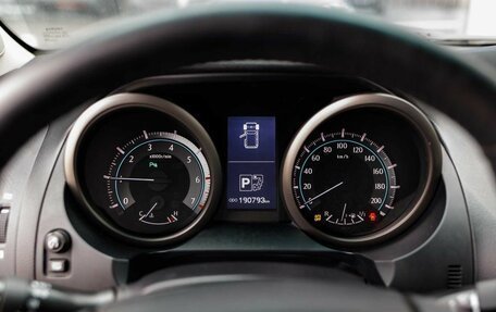 Toyota Land Cruiser Prado 150 рестайлинг 2, 2010 год, 3 250 000 рублей, 13 фотография