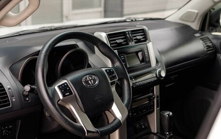 Toyota Land Cruiser Prado 150 рестайлинг 2, 2010 год, 3 250 000 рублей, 11 фотография