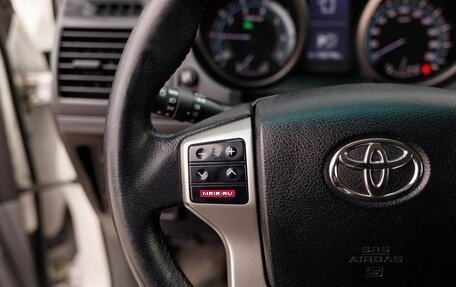 Toyota Land Cruiser Prado 150 рестайлинг 2, 2010 год, 3 250 000 рублей, 12 фотография