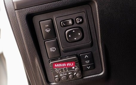 Toyota Land Cruiser Prado 150 рестайлинг 2, 2010 год, 3 250 000 рублей, 20 фотография