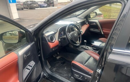 Toyota RAV4, 2013 год, 1 599 999 рублей, 6 фотография