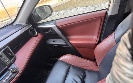 Toyota RAV4, 2013 год, 1 599 999 рублей, 10 фотография