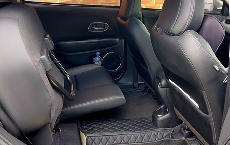 Honda Vezel, 2019 год, 1 900 000 рублей, 7 фотография