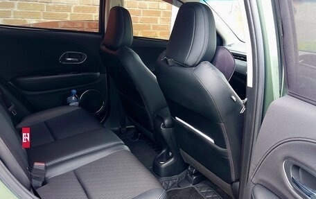 Honda Vezel, 2019 год, 1 900 000 рублей, 6 фотография