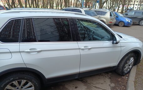 Volkswagen Tiguan II, 2017 год, 2 900 000 рублей, 5 фотография