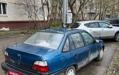 Daewoo Nexia I рестайлинг, 1998 год, 140 000 рублей, 2 фотография