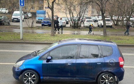 Honda Fit III, 2002 год, 150 000 рублей, 3 фотография