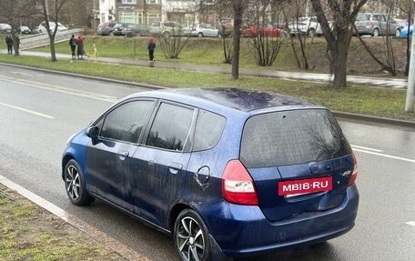Honda Fit III, 2002 год, 150 000 рублей, 4 фотография