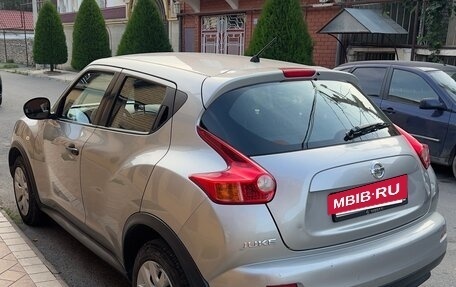 Nissan Juke II, 2011 год, 650 000 рублей, 8 фотография