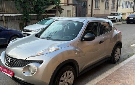 Nissan Juke II, 2011 год, 650 000 рублей, 3 фотография