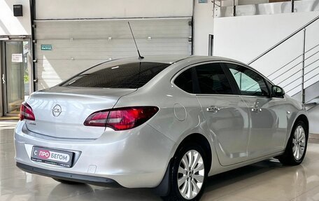 Opel Astra J, 2014 год, 1 049 900 рублей, 4 фотография