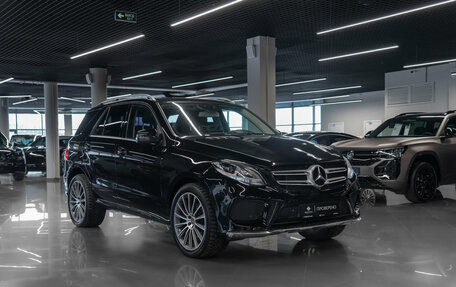 Mercedes-Benz GLE, 2015 год, 2 990 000 рублей, 2 фотография