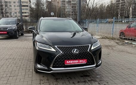 Lexus RX IV рестайлинг, 2021 год, 5 700 000 рублей, 1 фотография