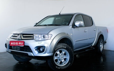 Mitsubishi L200 IV рестайлинг, 2014 год, 1 400 000 рублей, 1 фотография