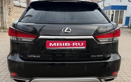 Lexus RX IV рестайлинг, 2021 год, 5 700 000 рублей, 3 фотография