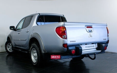 Mitsubishi L200 IV рестайлинг, 2014 год, 1 400 000 рублей, 5 фотография